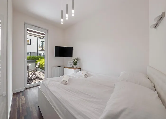 Visby : Premium On The